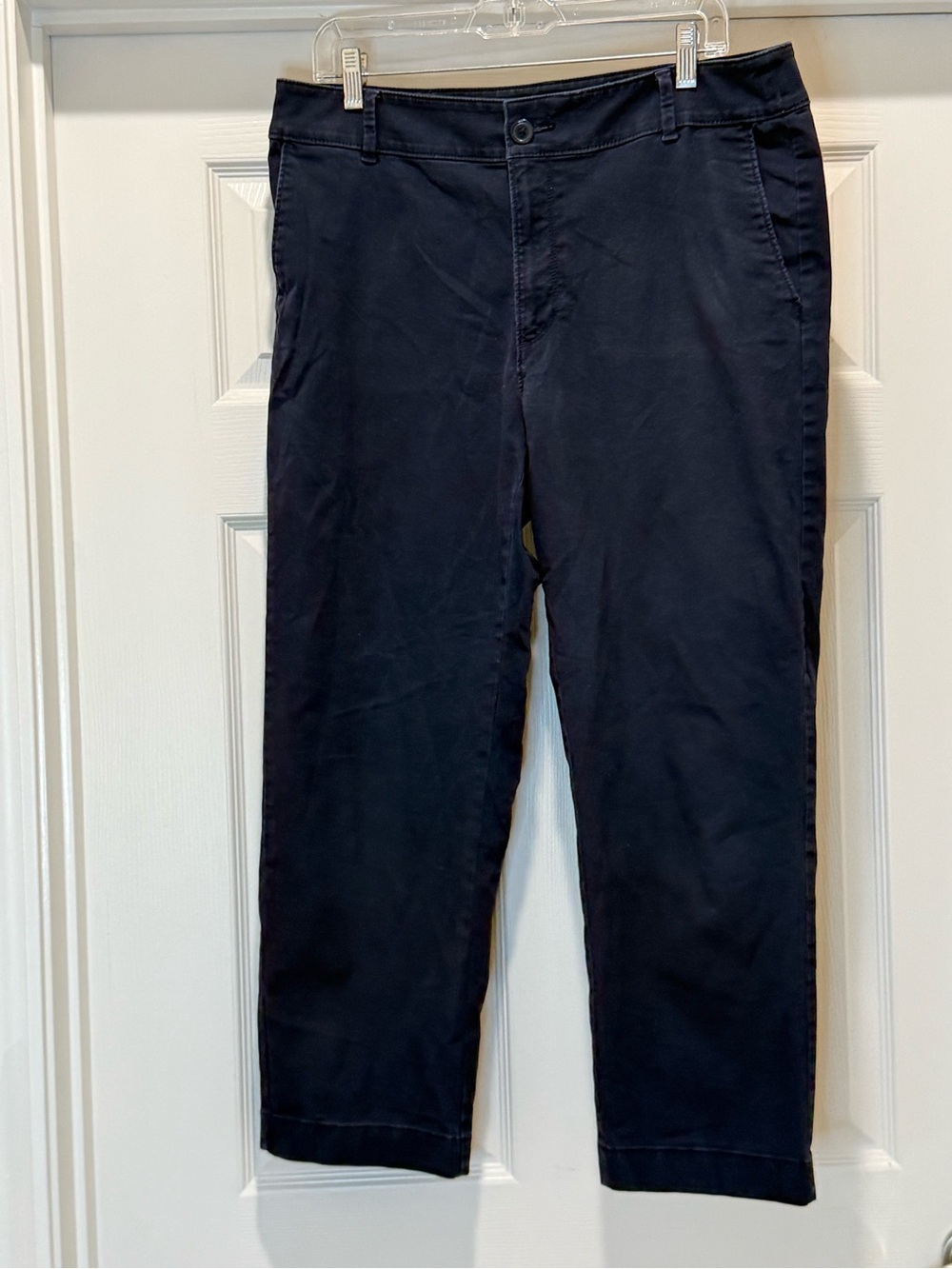 LOFT Monroe Straight leg crop size 12 Navy Blue